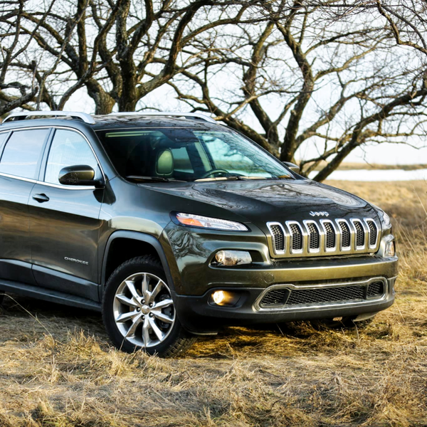 2014-2018 Jeep Cherokee / Front Bumper Assembly